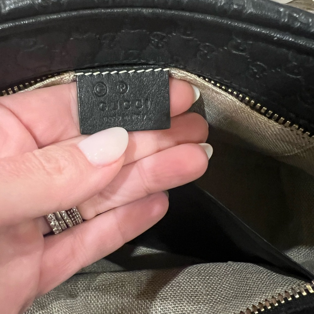 Gucci Guccissima Embossed logo crossbody Bag - Picture 4 of 12